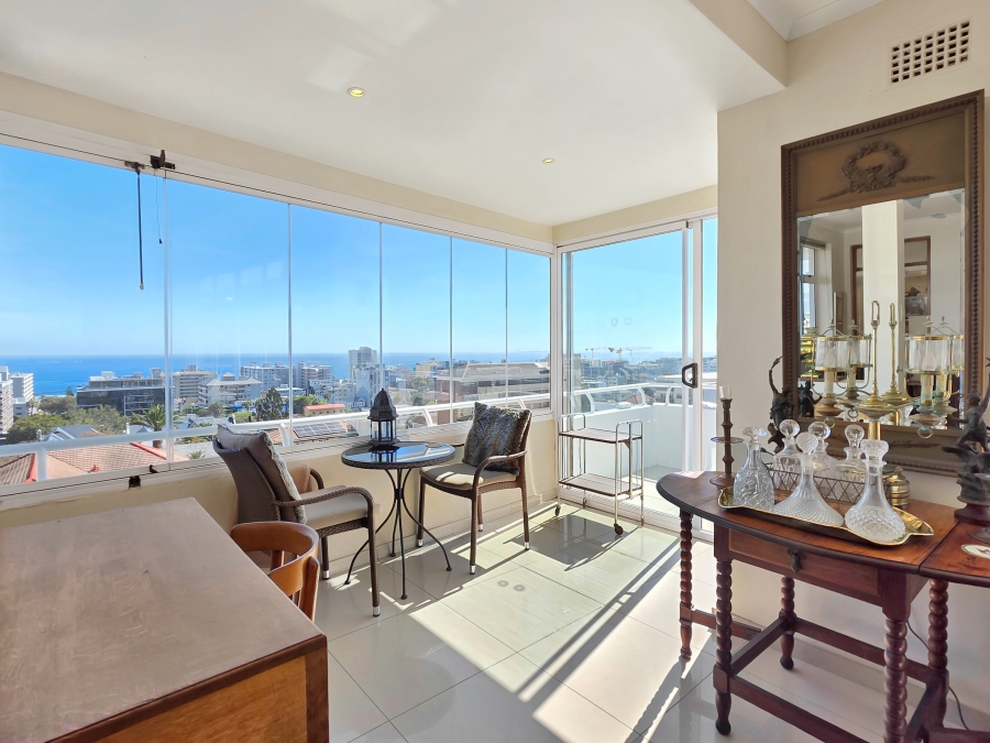 2 Bedroom Property for Sale in Sea Point Western Cape